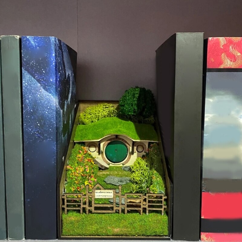 Hobbit & Lord of the Rings Booknooks
