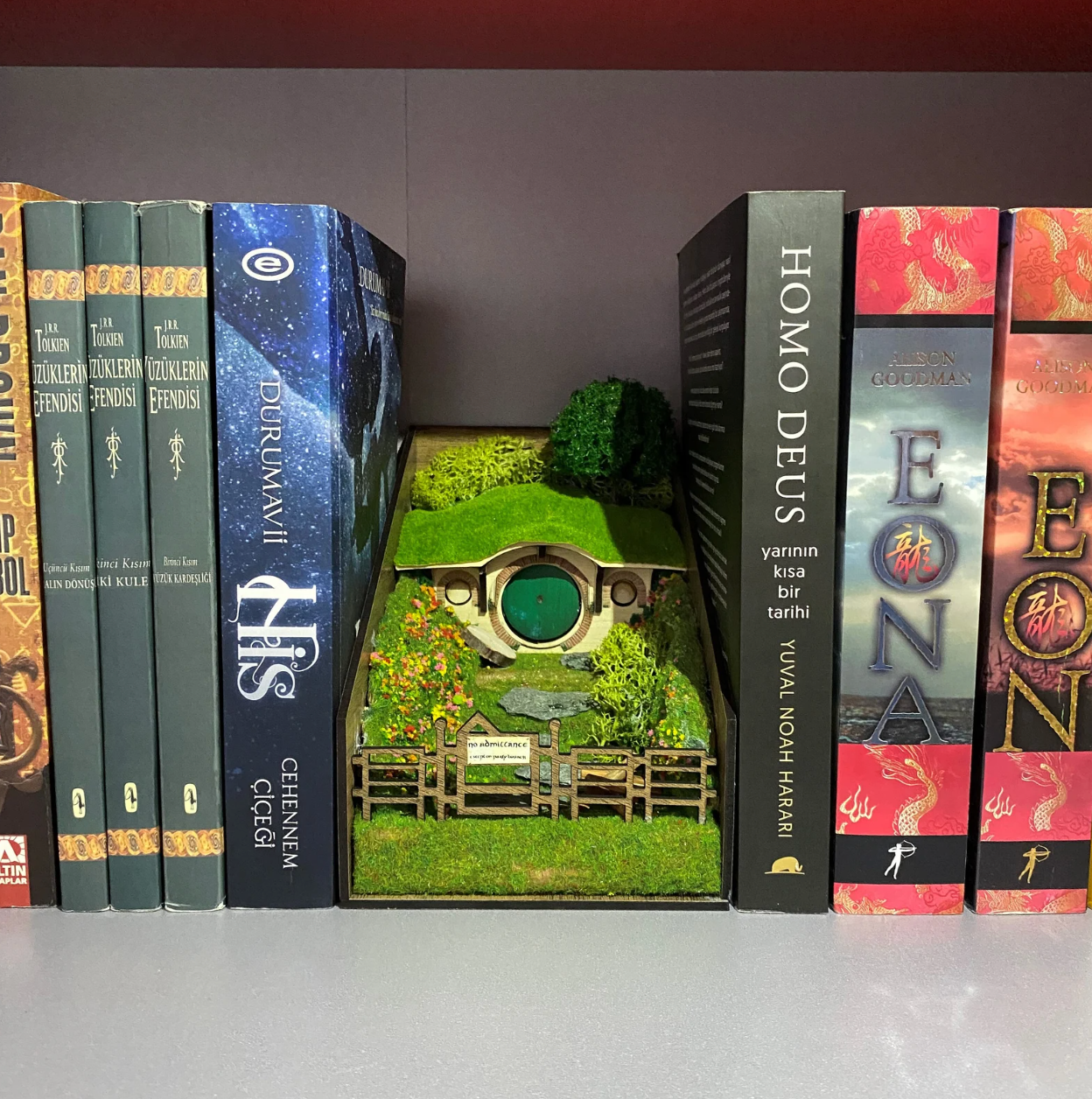 Hobbit & Lord of the Rings Booknooks