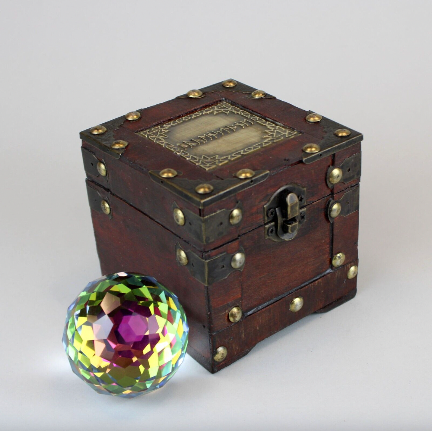 The Arkenstone In Dwarven Treasure Box